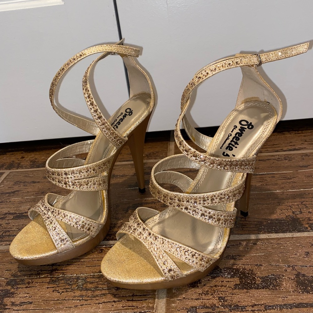 Heels (Sweet 16, Quinceañera, Prom)